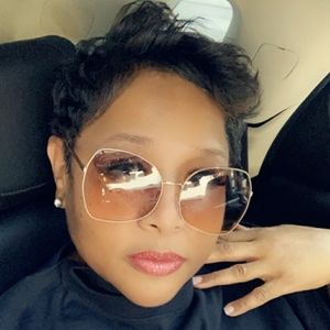 Meet your Posher, Vonda